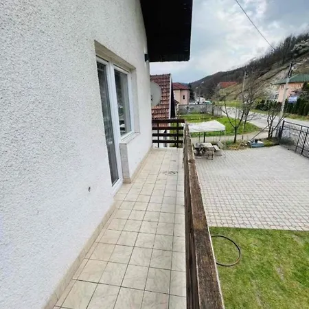 Lukare 1 ノヴィ・パザル